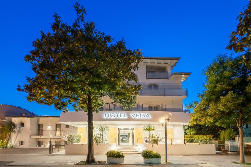 Hotel Vega Мальчезіне Екстер'єр фото