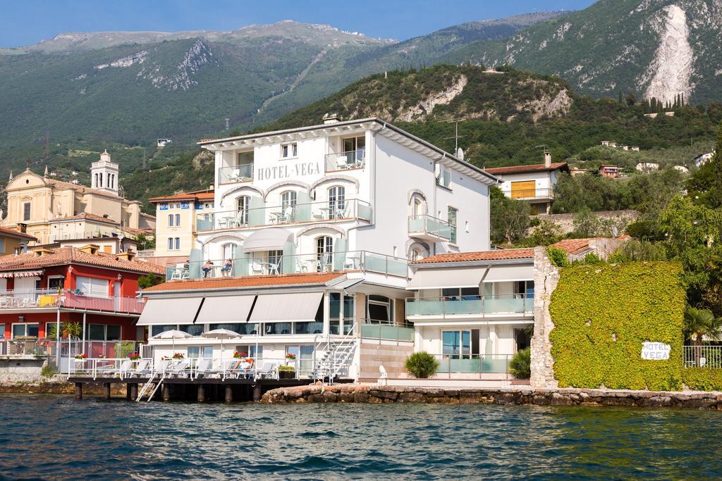Hotel Vega Мальчезіне Екстер'єр фото
